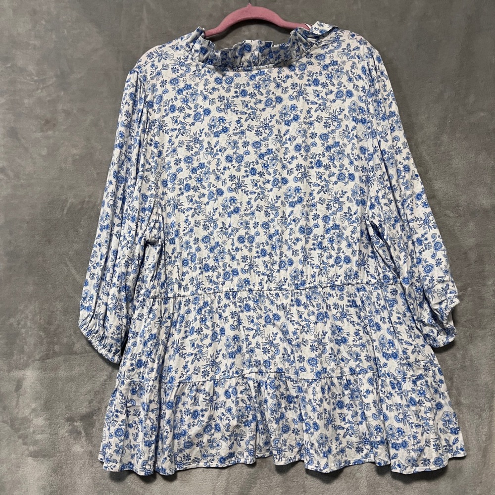 Crown & Ivy Blue White Floral Ruffle Neck Tiered Peplum Blouse Plus Size 3X - Picture 10 of 10